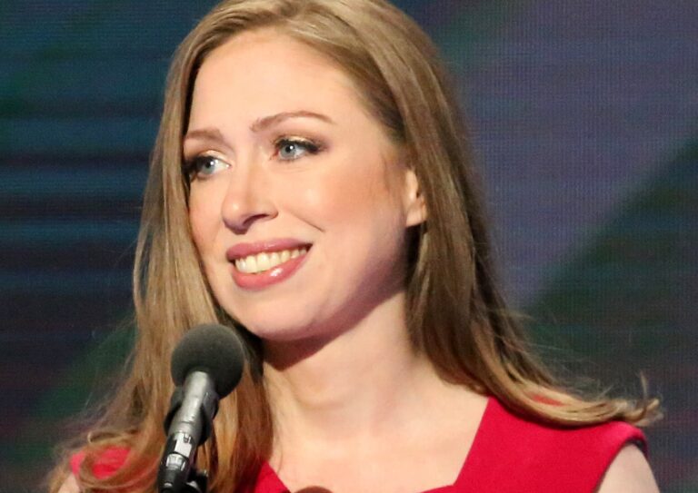 Chelsea_Clinton_DNC_July_2016_(cropped1)