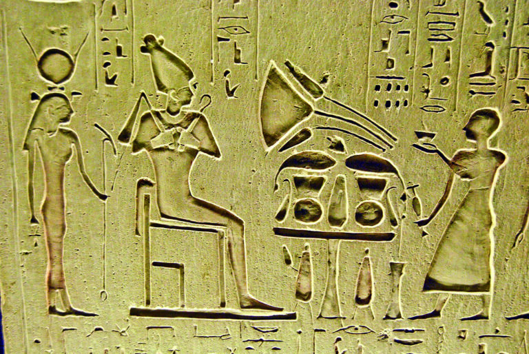 hieroglyphs-541144_1280